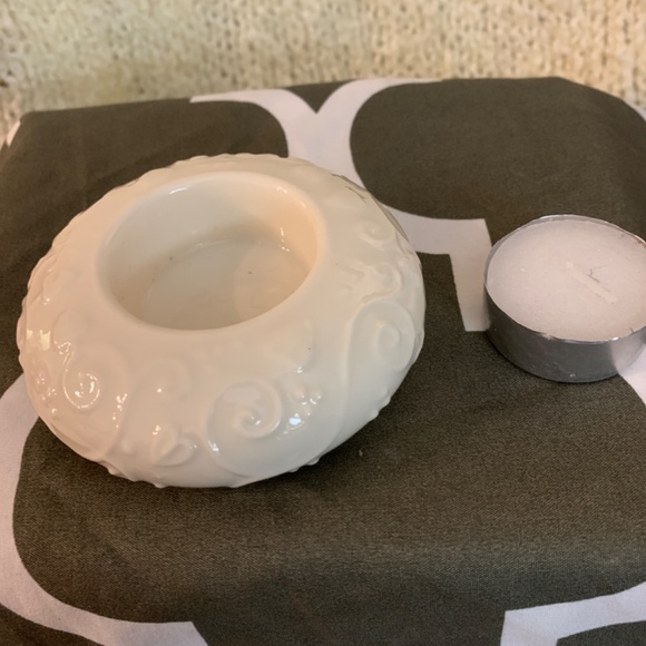 Skye McGhie tea light candle holder. - Picture 2 of 3